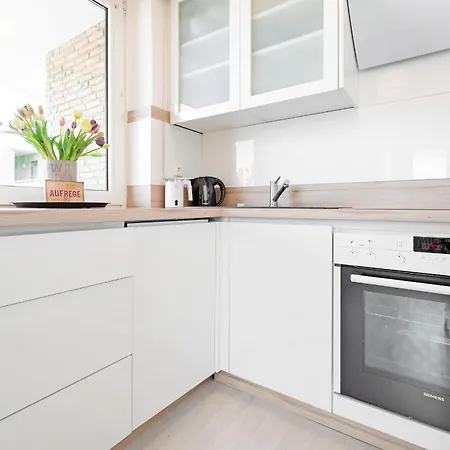 Haffkamp 25 Yachthafenblick